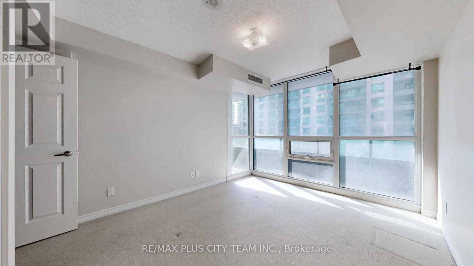 812 - 19 Grand Trunk Crescent, Toronto, Ontario  M5J 3A3 - Photo 17 - C12779288