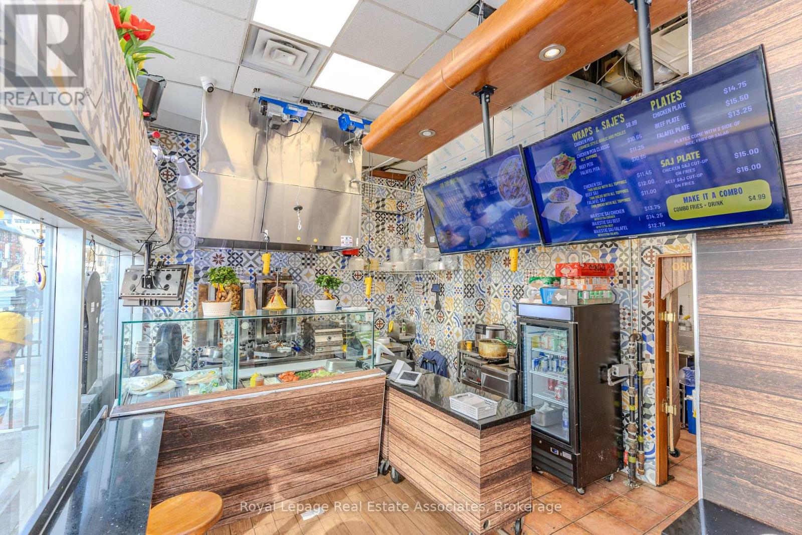 Unit 1 - 750 Spadina Avenue, Toronto, Ontario  M5S 2J2 - Photo 3 - C12563842