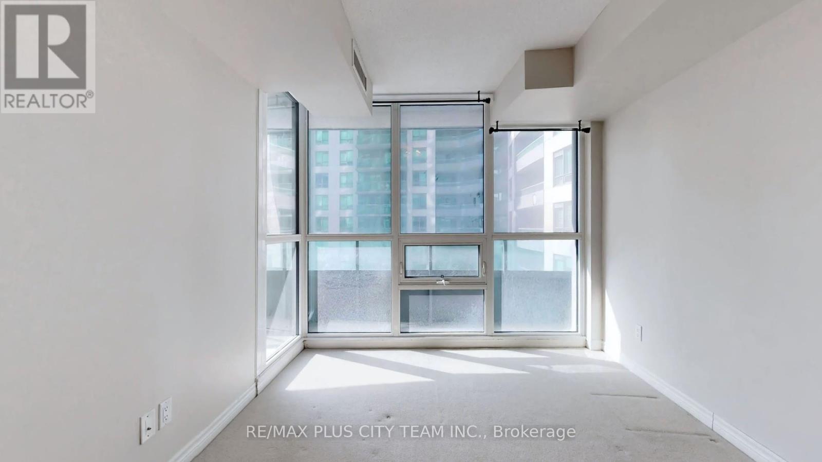 812 - 19 Grand Trunk Crescent, Toronto, Ontario  M5J 3A3 - Photo 16 - C12779288