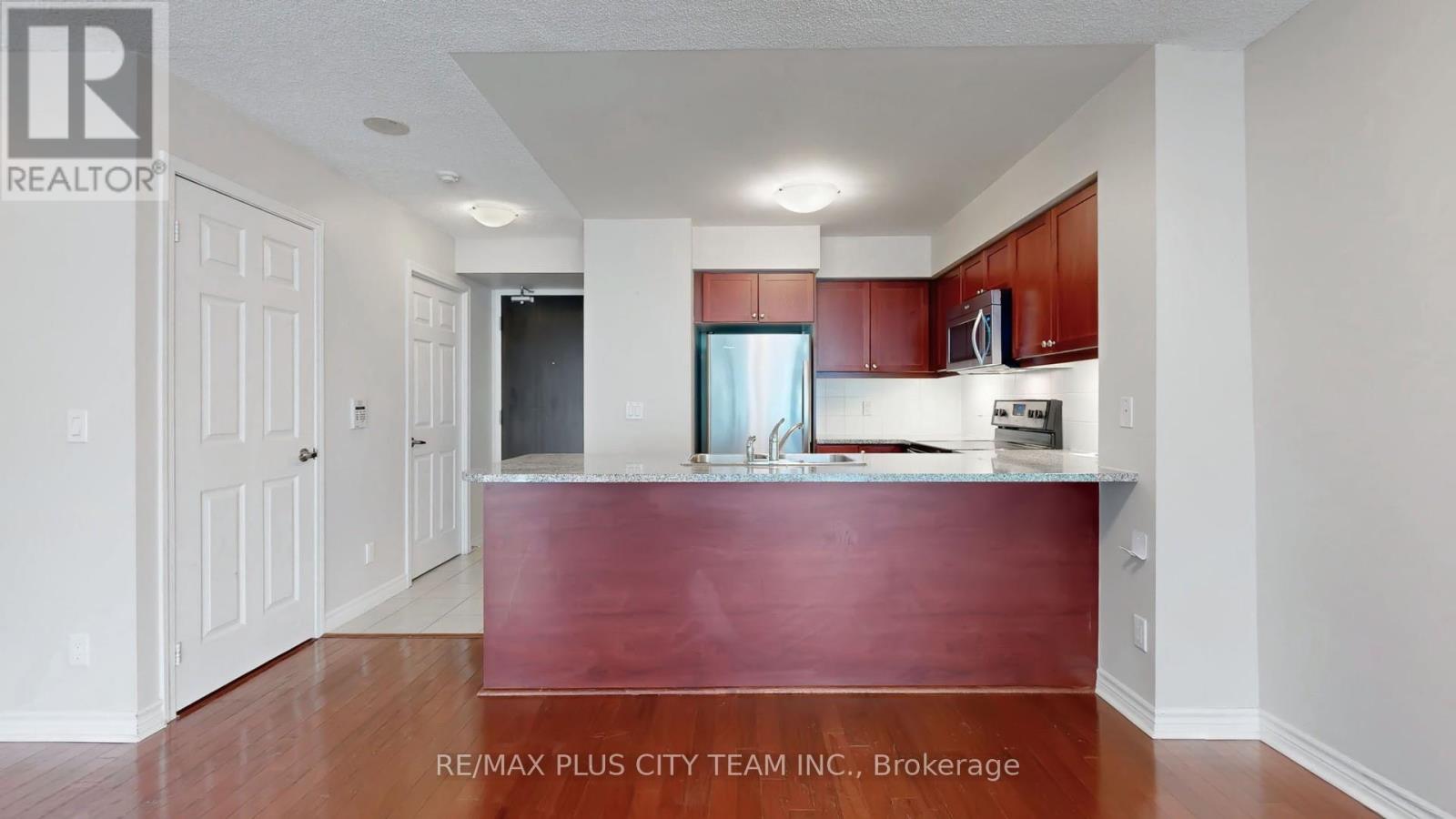 812 - 19 Grand Trunk Crescent, Toronto, Ontario  M5J 3A3 - Photo 8 - C12779288