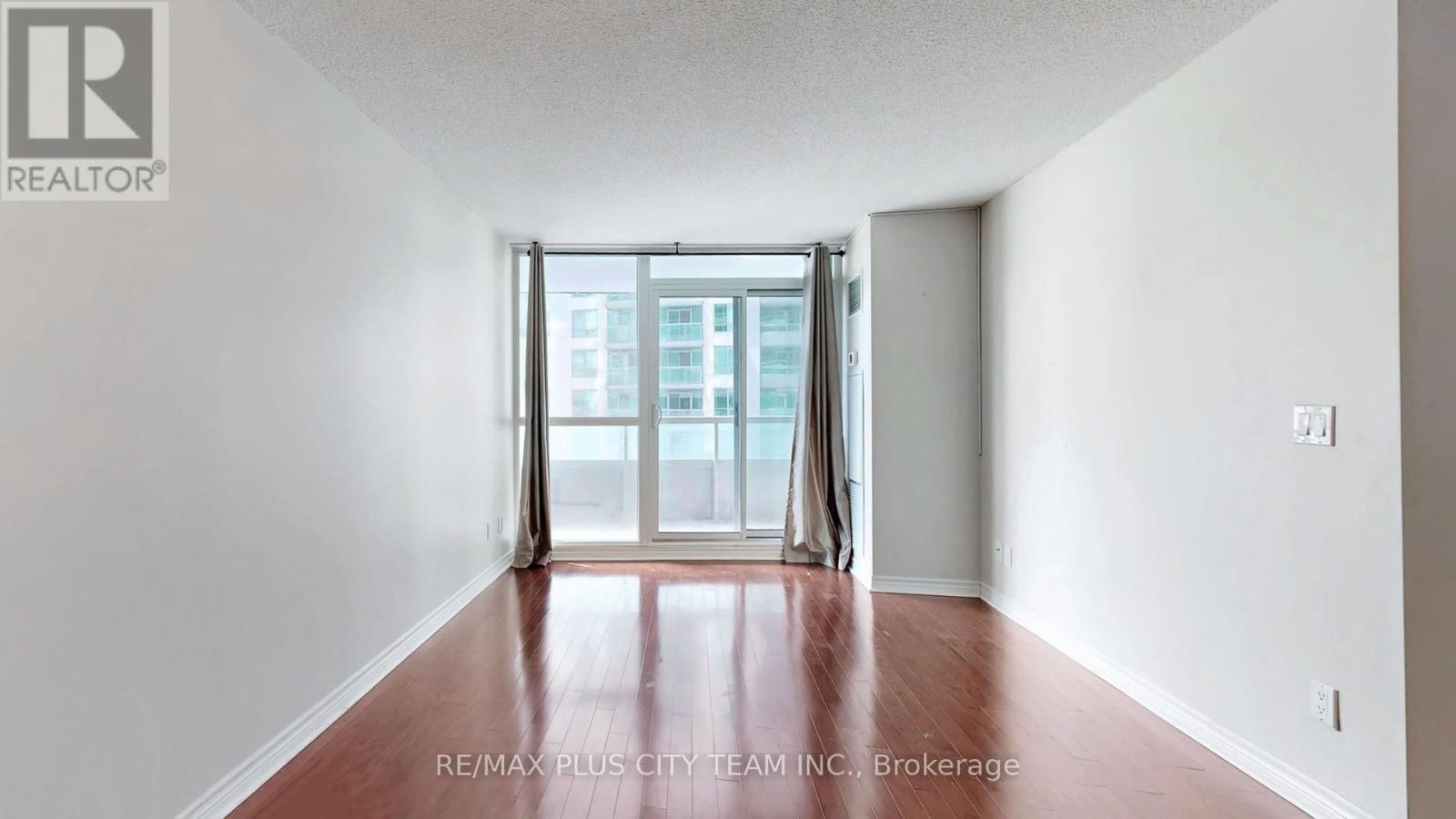 812 - 19 Grand Trunk Crescent, Toronto, Ontario  M5J 3A3 - Photo 6 - C12779288