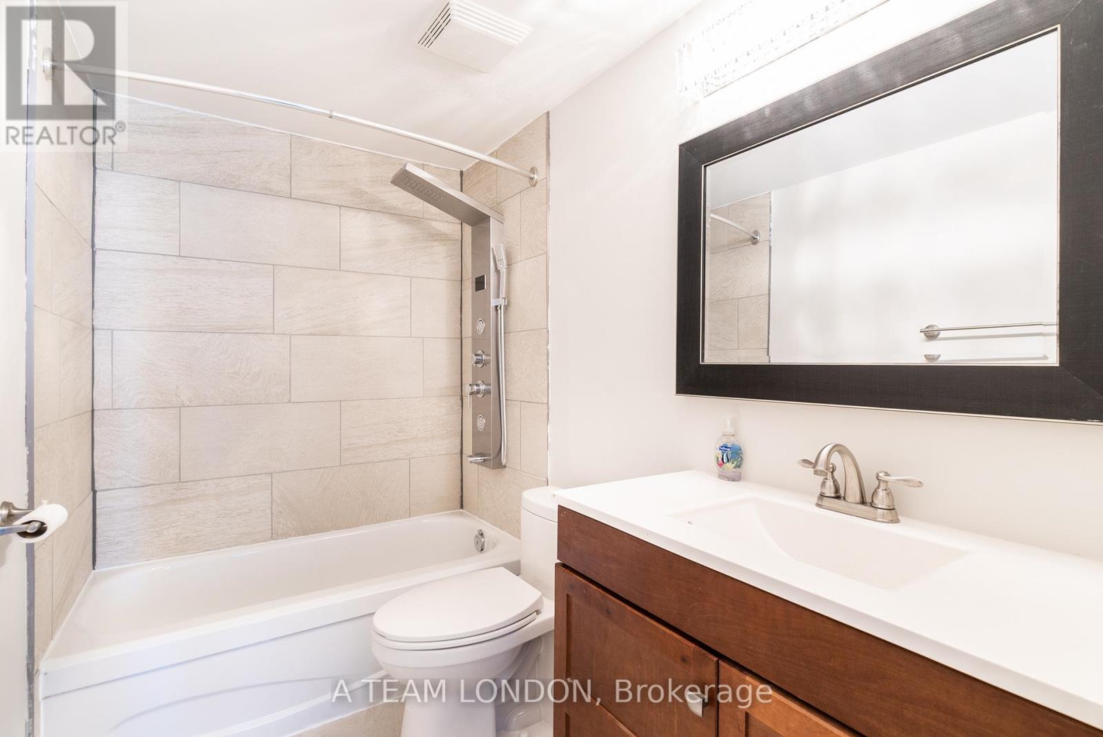 Photo 21 of 27 for 503 - 155 Kent Street