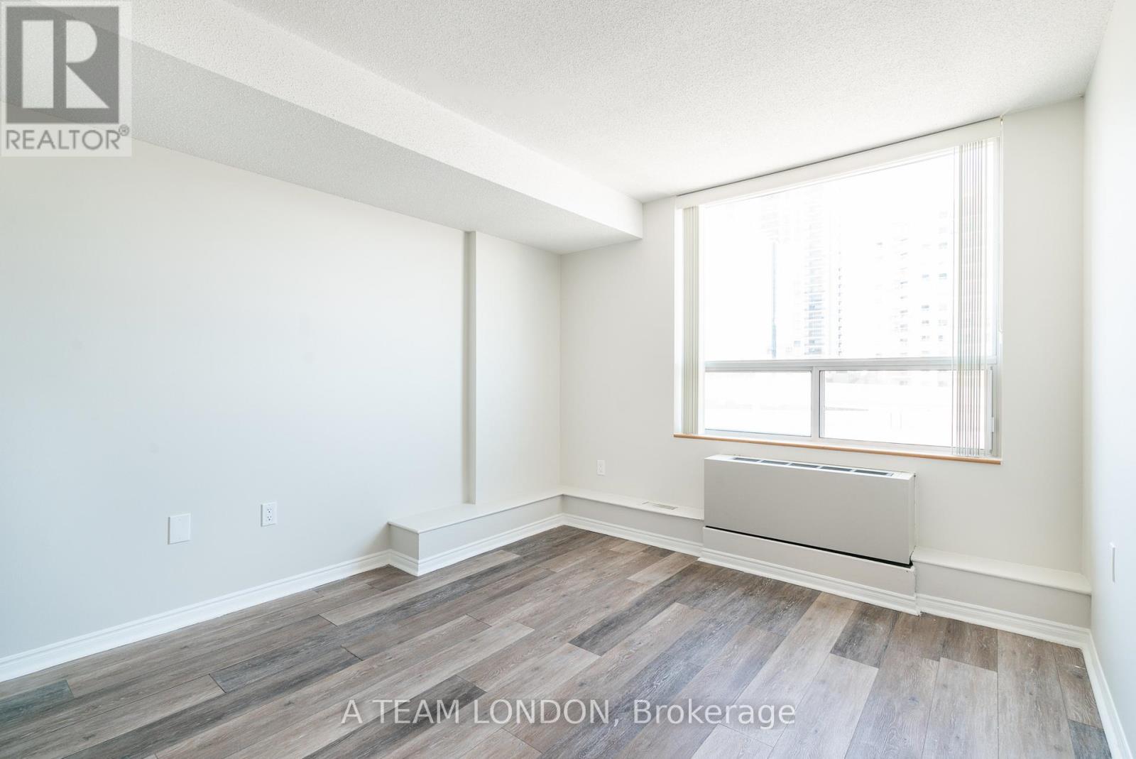 Photo 22 of 27 for 503 - 155 Kent Street