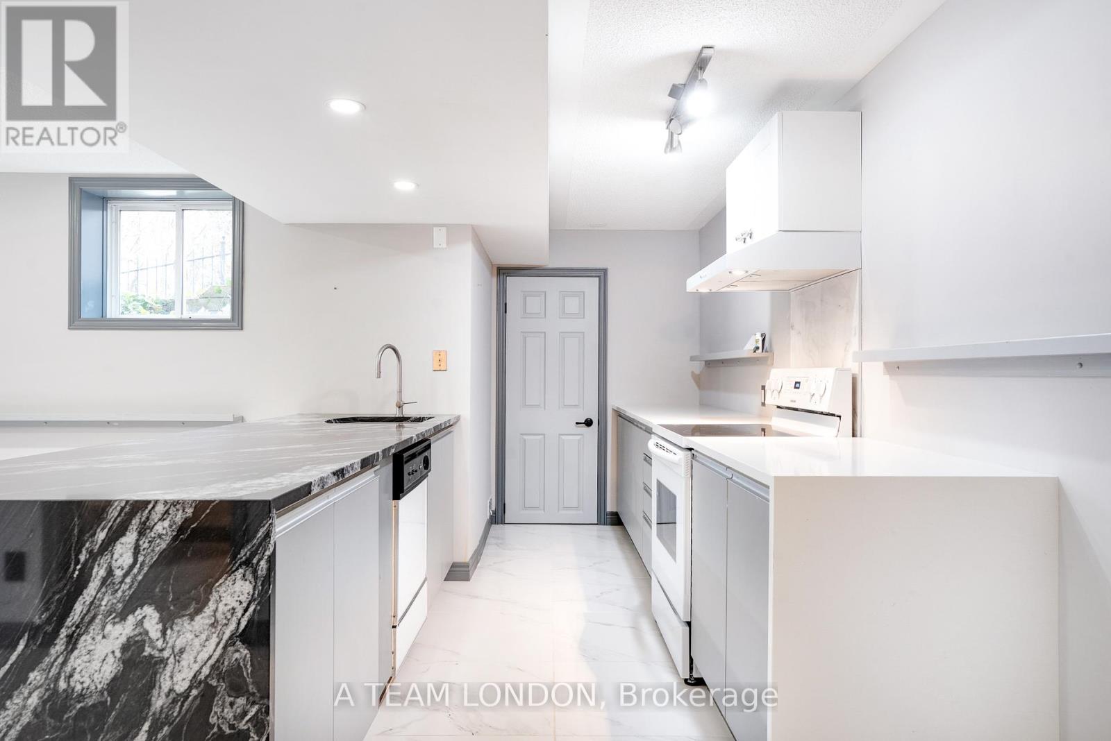 15 Bayside Court, London East, Ontario  N5Y 5M6 - Photo 36 - X12720882