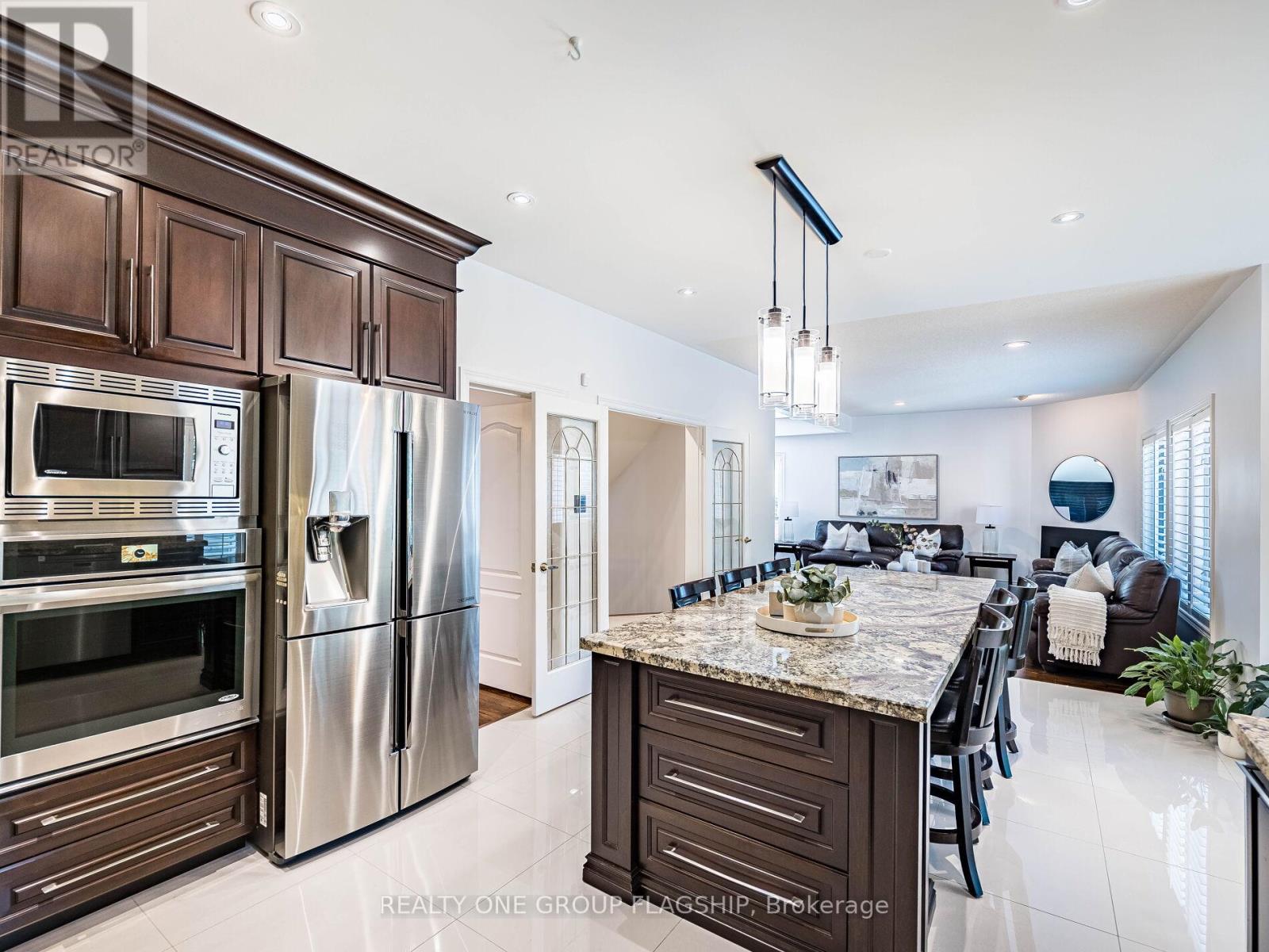 5290 Hilton Court, Mississauga, Ontario  L5M 5B5 - Photo 17 - W12779020