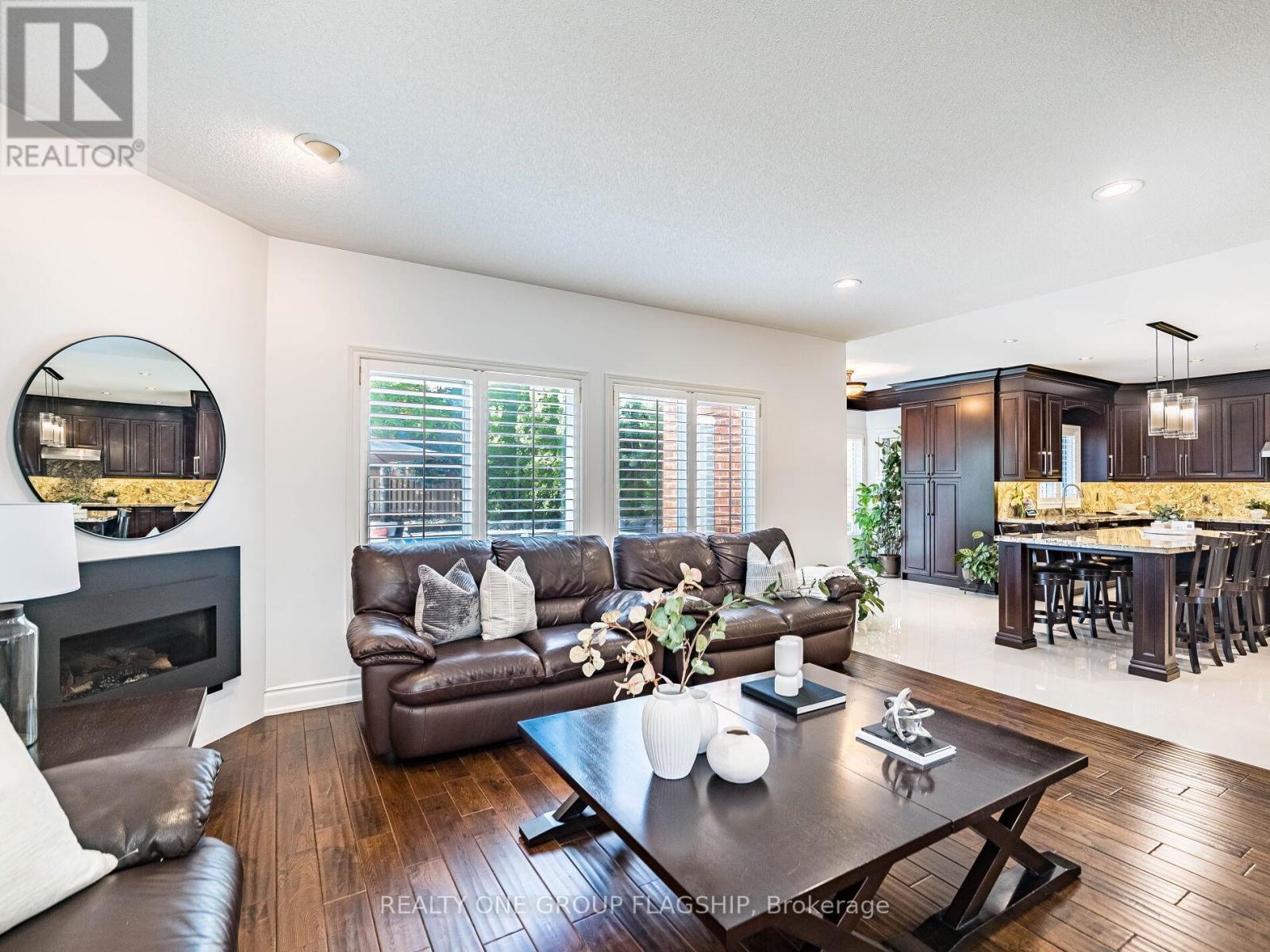 5290 Hilton Court, Mississauga, Ontario  L5M 5B5 - Photo 14 - W12779020