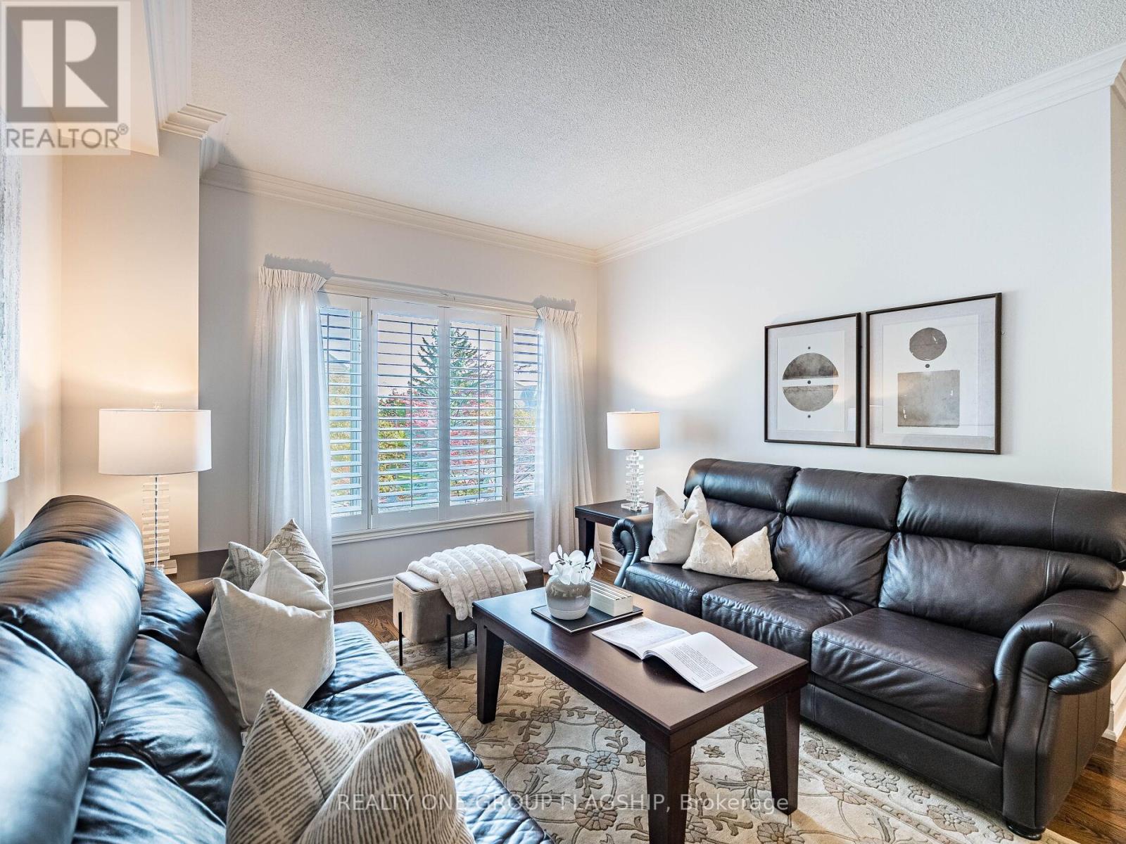 5290 Hilton Court, Mississauga, Ontario  L5M 5B5 - Photo 9 - W12779020