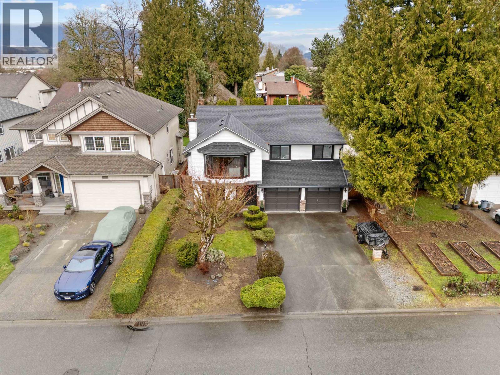 21157 Stonehouse Avenue, Maple Ridge, British Columbia  V2X 9Y7 - Photo 2 - R3090223