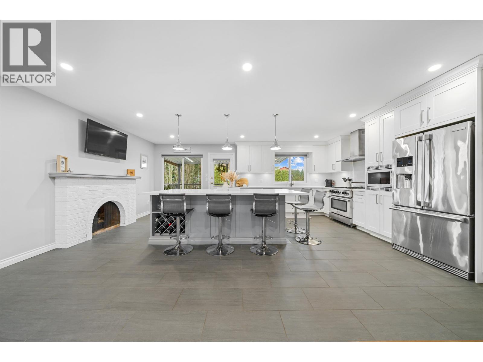 21157 Stonehouse Avenue, Maple Ridge, British Columbia  V2X 9Y7 - Photo 4 - R3090223