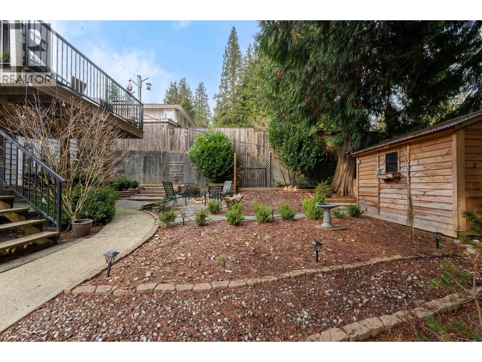 3642 Sykes Road, North Vancouver, British Columbia  V7K 2A7 - Photo 33 - R3090225