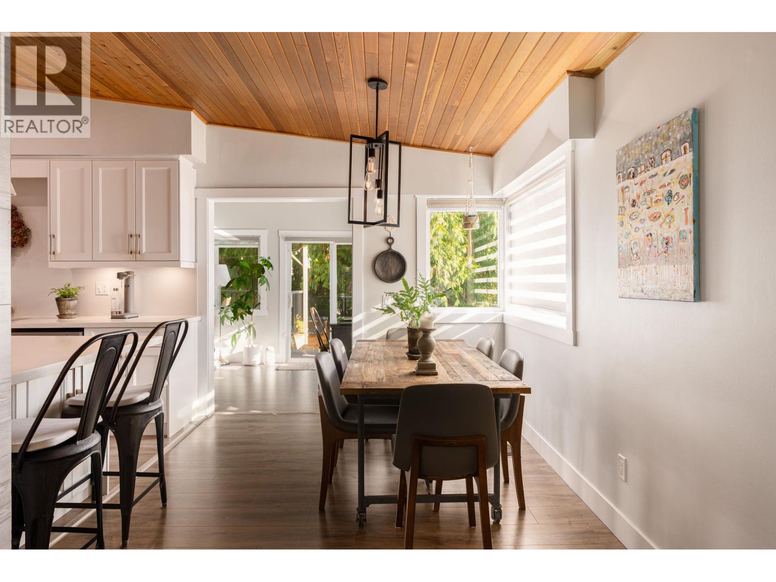 3642 Sykes Road, North Vancouver, British Columbia  V7K 2A7 - Photo 8 - R3090225