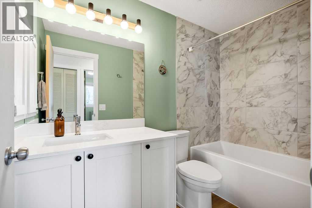 220 Scenic Way Nw, Calgary, Alberta  T3L 1B8 - Photo 20 - A2285871