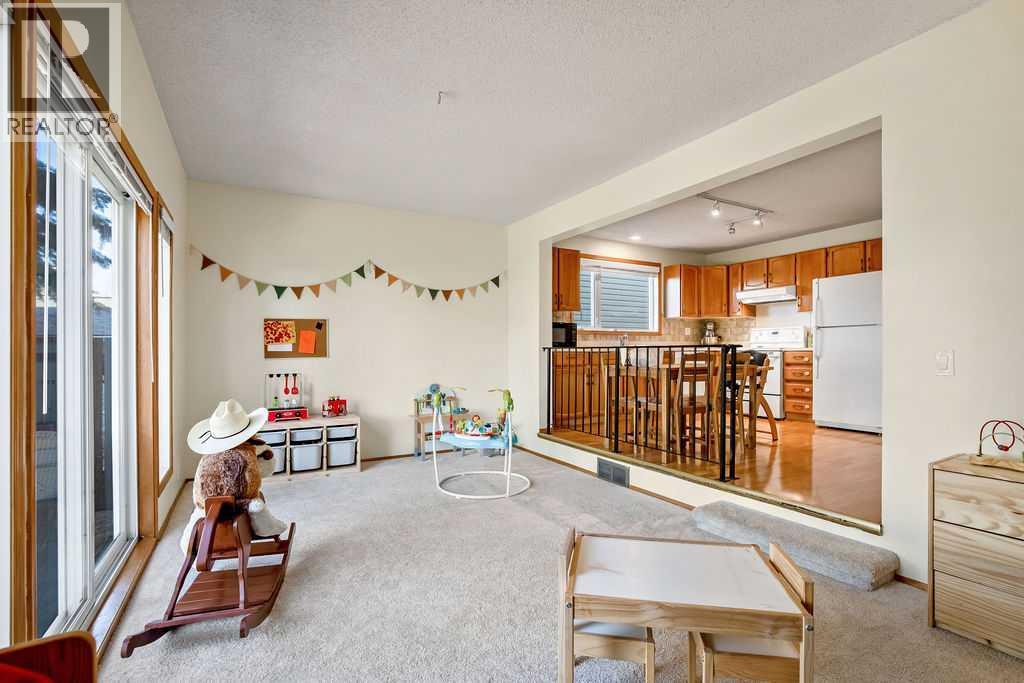 220 Scenic Way Nw, Calgary, Alberta  T3L 1B8 - Photo 17 - A2285871