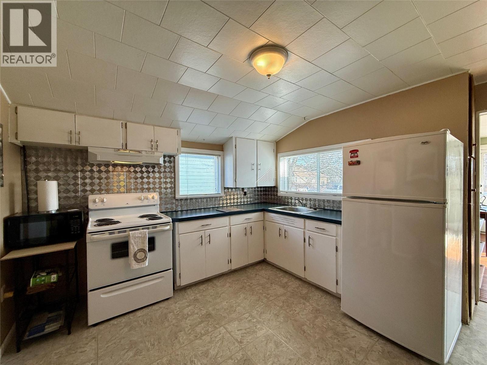 367 Fortier Street, Kimberley, British Columbia V1A 1N4 - Photo 14 - 10373599