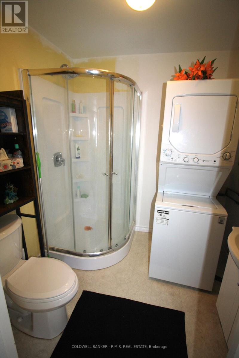 7 Leaf Street, Kawartha Lakes (Fenelon), Ontario  K0M 1L0 - Photo 11 - X12792780