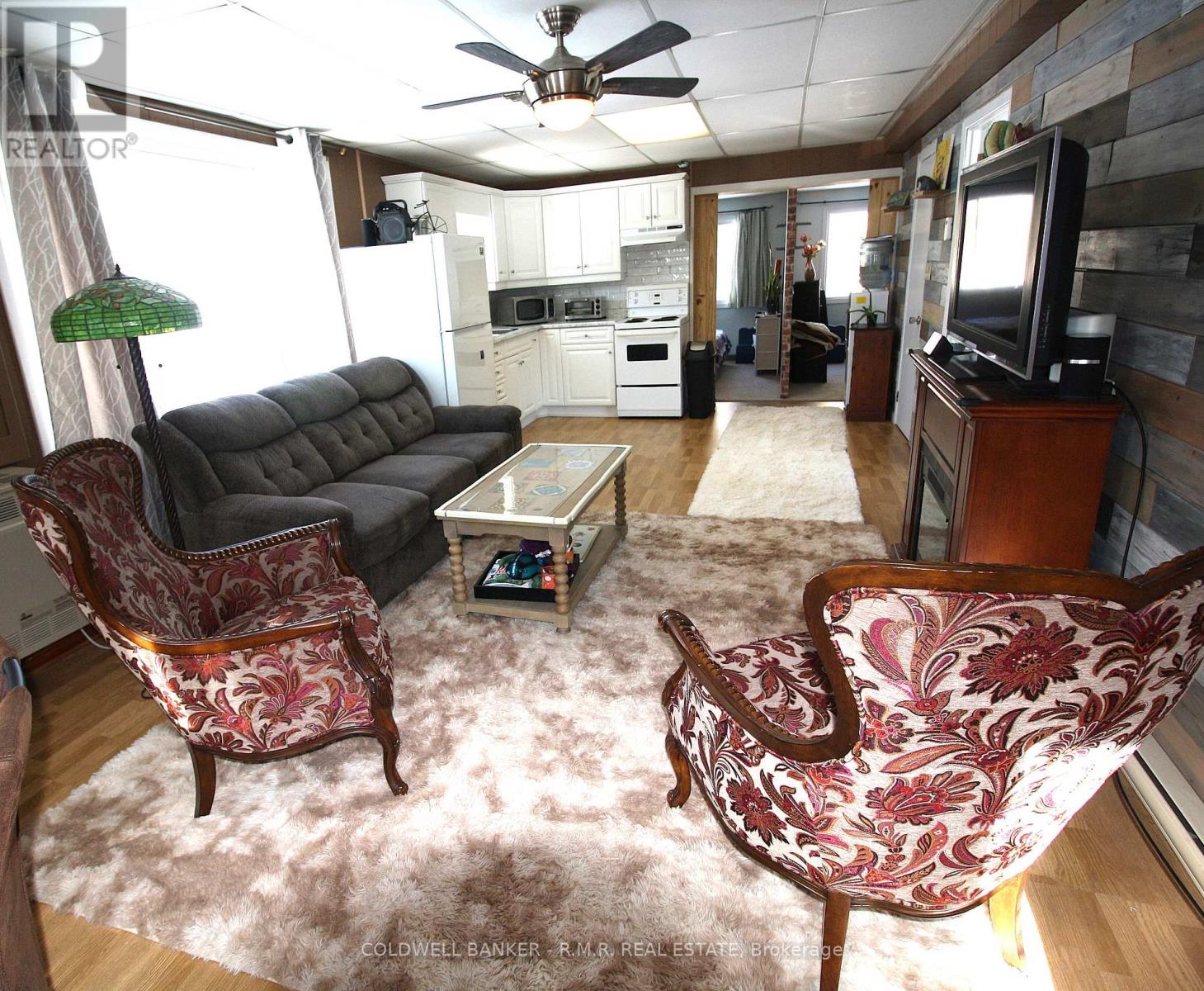 7 Leaf Street, Kawartha Lakes (Fenelon), Ontario  K0M 1L0 - Photo 5 - X12792780