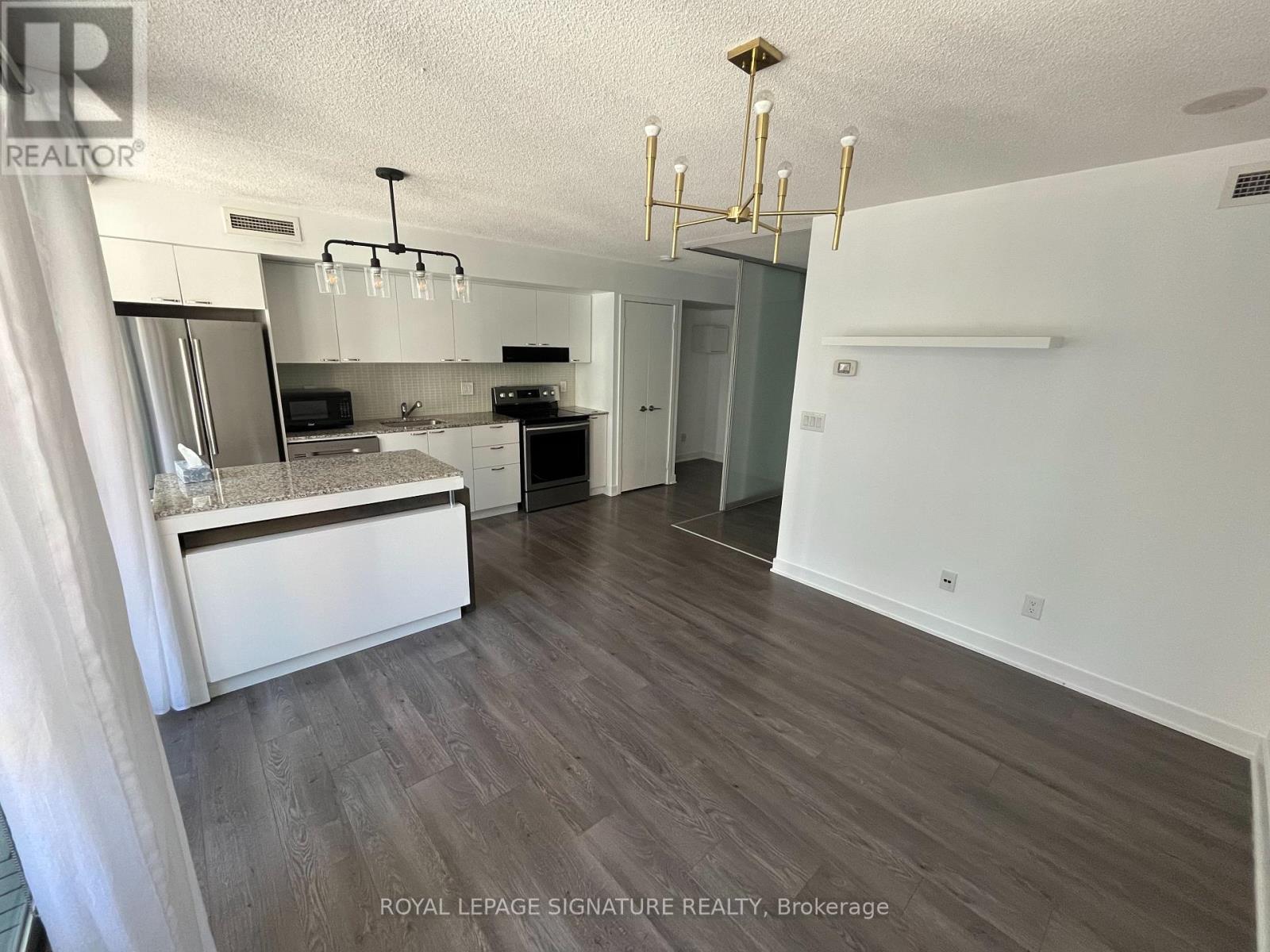 410 - 110 Charles Street E, Toronto, Ontario  M4Y 1T5 - Photo 4 - C12792762