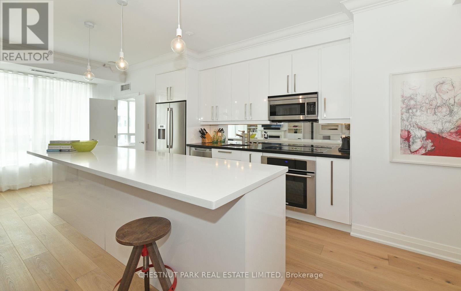 801 - 20 Scrivener Square, Toronto, Ontario  M4W 3X9 - Photo 10 - C12792764