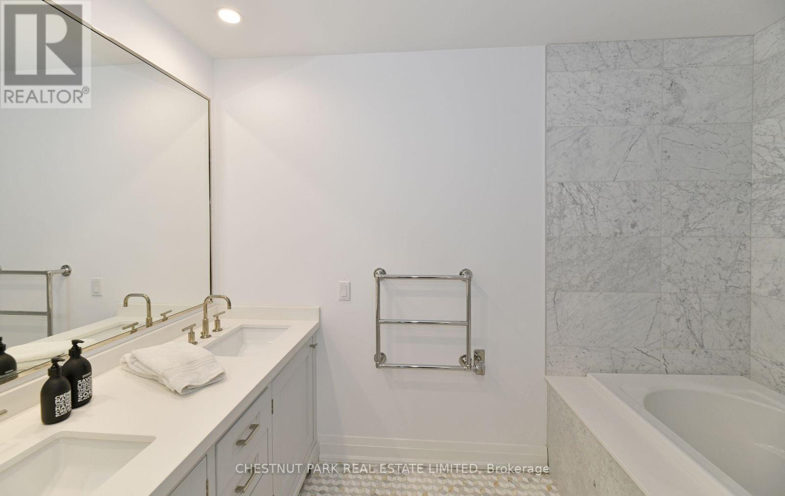 801 - 20 Scrivener Square, Toronto, Ontario  M4W 3X9 - Photo 17 - C12792764