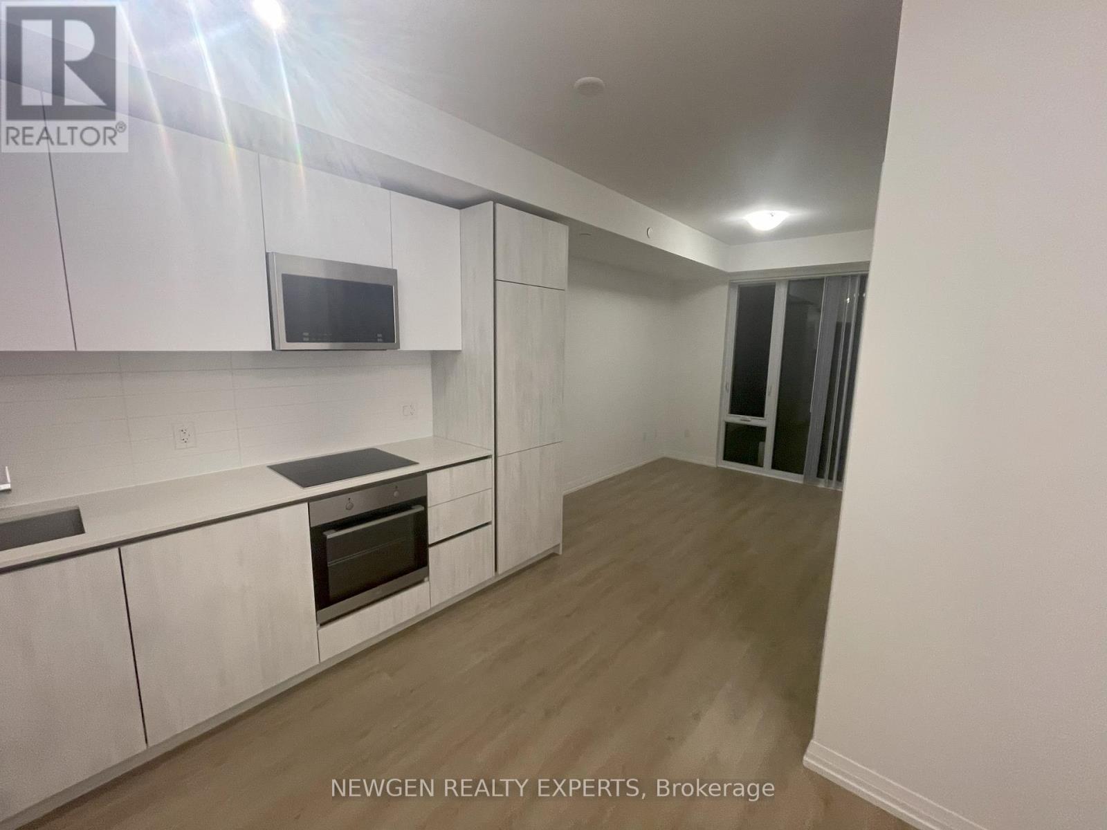 4022 - 28 Widmer Street, Toronto, Ontario  M5V 0T2 - Photo 2 - C12792872