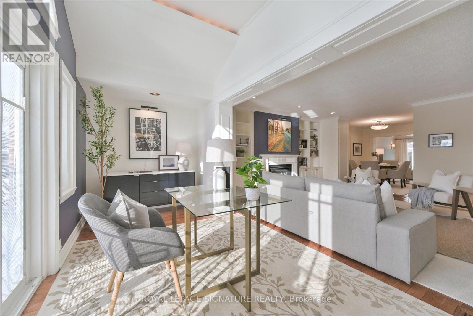 185 Sloane Avenue, Toronto, Ontario  M4A 2C5 - Photo 14 - C12792884