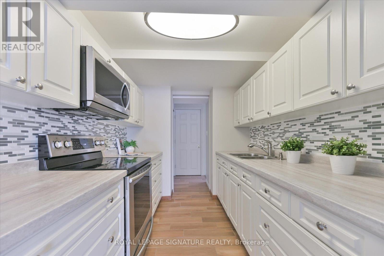 185 Sloane Avenue, Toronto, Ontario  M4A 2C5 - Photo 31 - C12792884