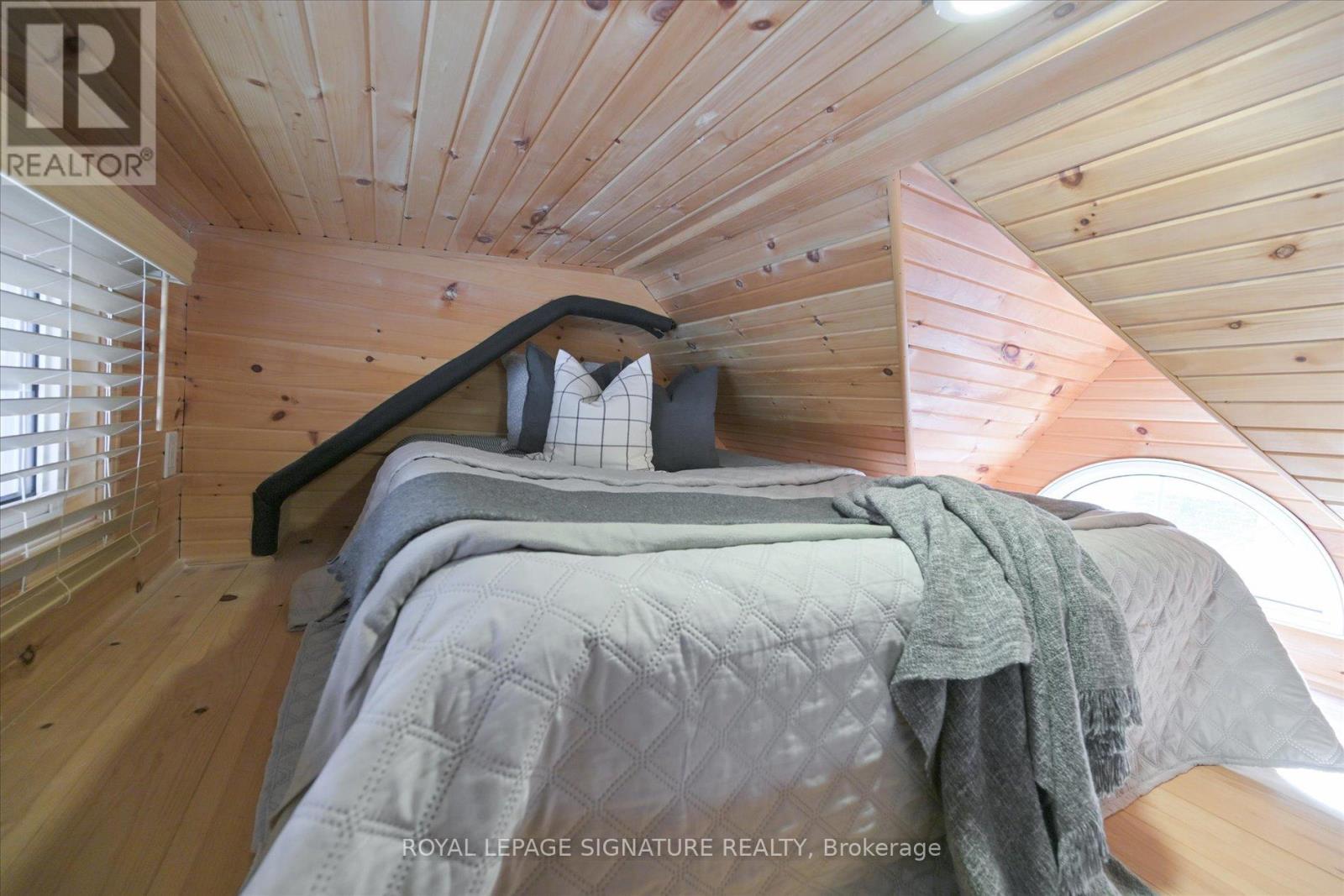 185 Sloane Avenue, Toronto, Ontario  M4A 2C5 - Photo 39 - C12792884