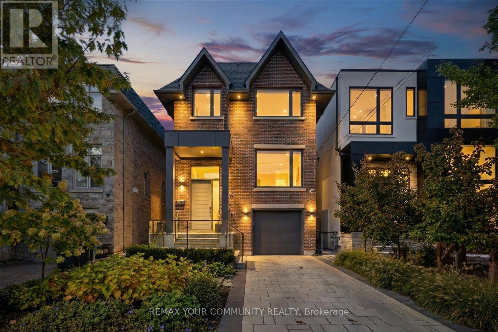 498 MELROSE AVENUE, Toronto, Ontario