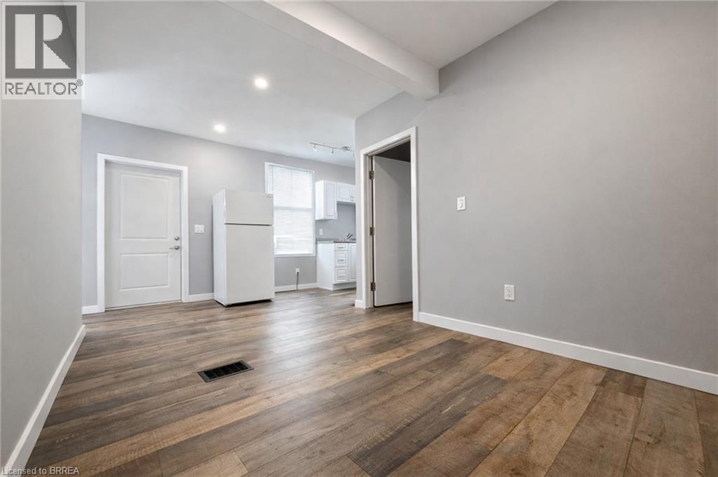 33 Dumfries Street Unit# B, Paris, Ontario  N3L 2C9 - Photo 2 - 40805560