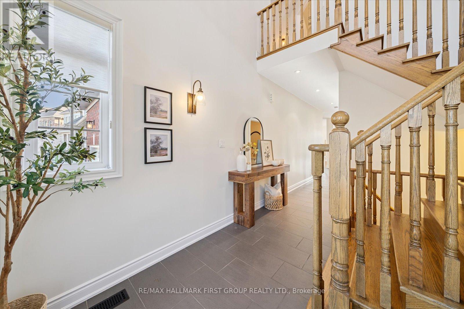 89 Stockell Crescent, Ajax, Ontario  L1T 0M4 - Photo 4 - E12792842