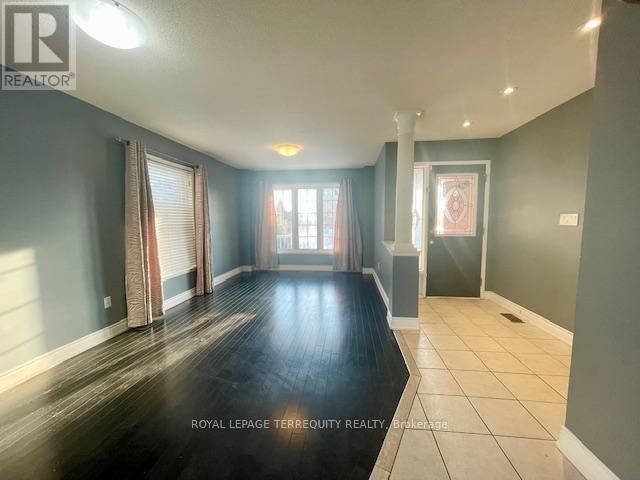 3240 Hunters Glen, Mississauga, Ontario  L5N 8M3 - Photo 2 - W12663400