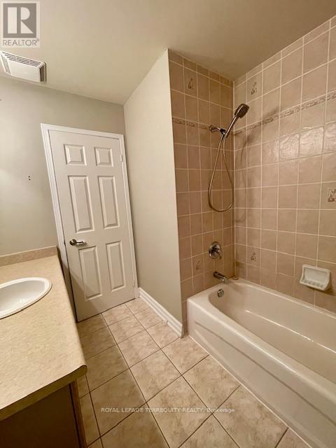3240 Hunters Glen, Mississauga, Ontario  L5N 8M3 - Photo 38 - W12663400
