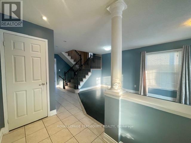 3240 Hunters Glen, Mississauga, Ontario  L5N 8M3 - Photo 4 - W12663400