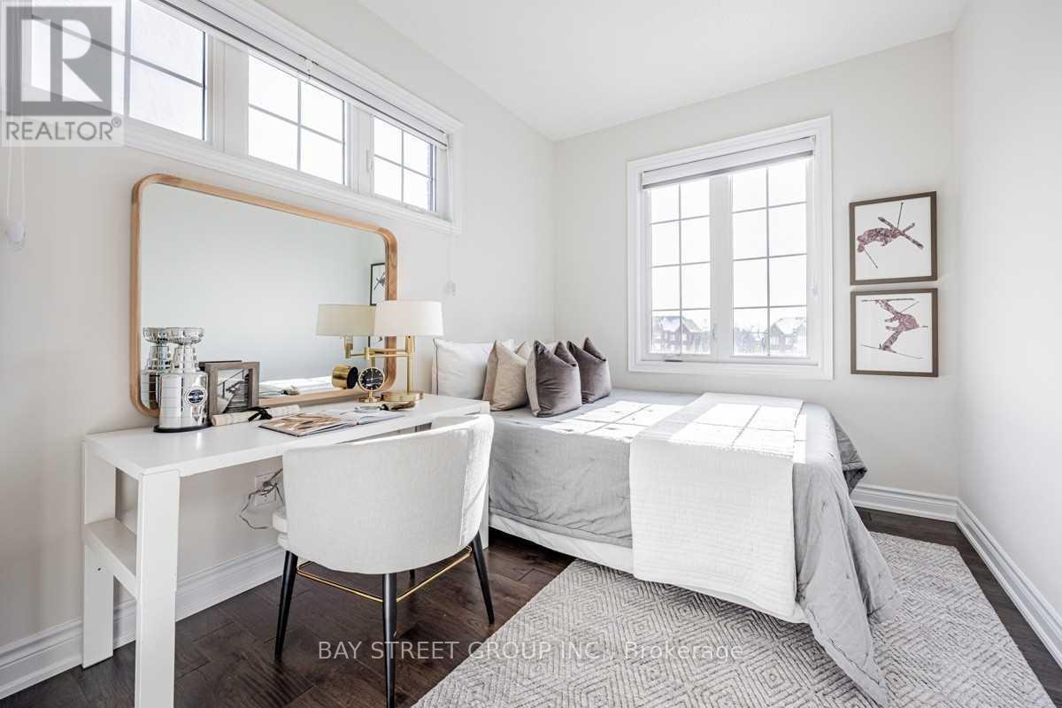 29 Creekvalley Lane, Markham, Ontario  L6C 0Y7 - Photo 22 - N12792848