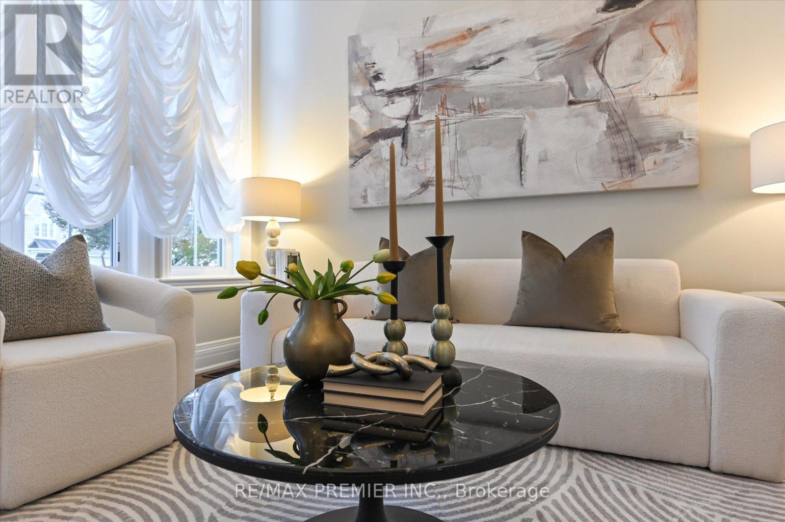 64 Heintzman Crescent, Vaughan, Ontario  L6A 4T1 - Photo 5 - N12792860