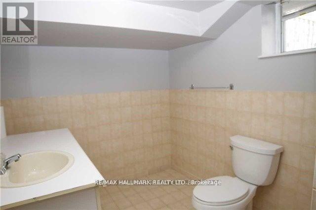 Bsmt - 245 Axminster Drive, Richmond Hill (Crosby), Ontario  L4C 2W2 - Photo 5 - N12792904