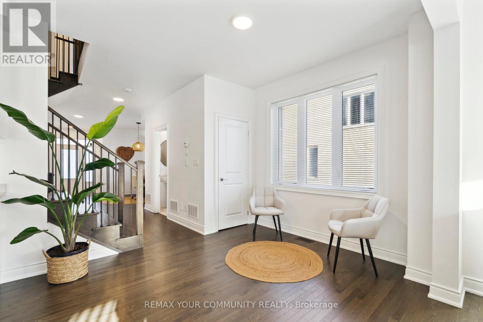 9 Lisa Street, Wasaga Beach, Ontario  L9Z 0K9 - Photo 11 - S12792786