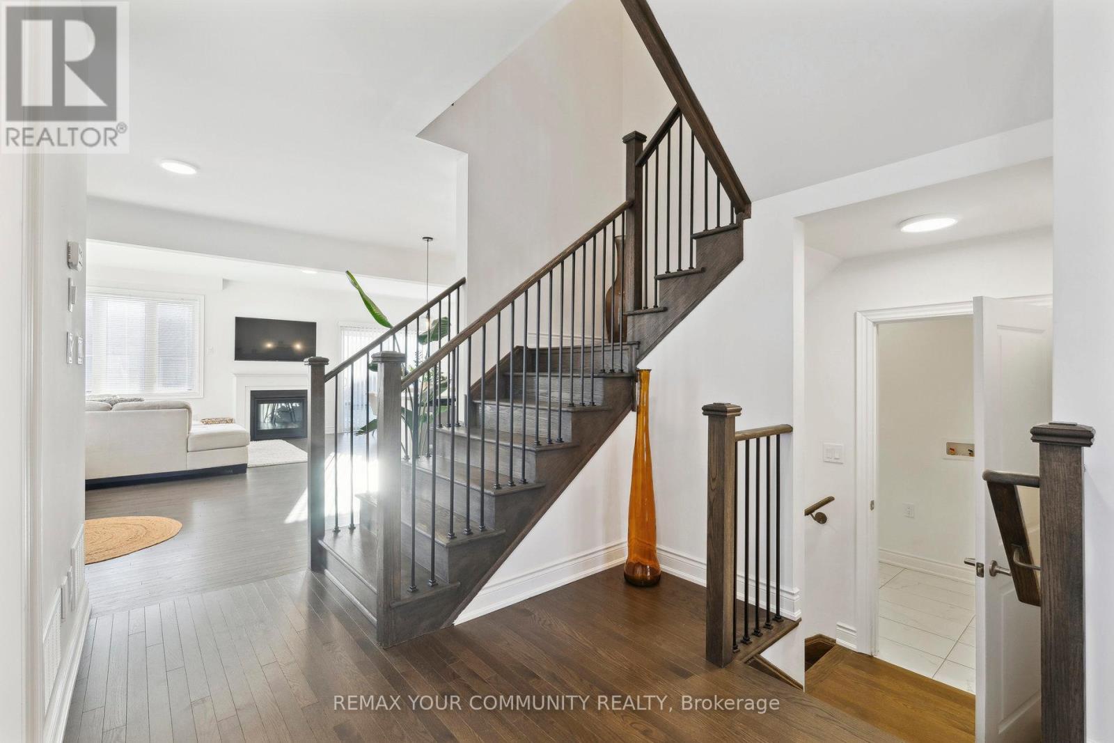 9 Lisa Street, Wasaga Beach, Ontario  L9Z 0K9 - Photo 12 - S12792786