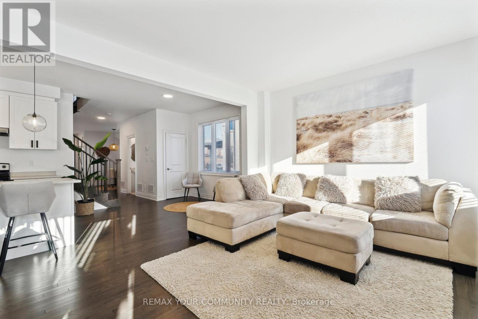 9 Lisa Street, Wasaga Beach, Ontario  L9Z 0K9 - Photo 13 - S12792786