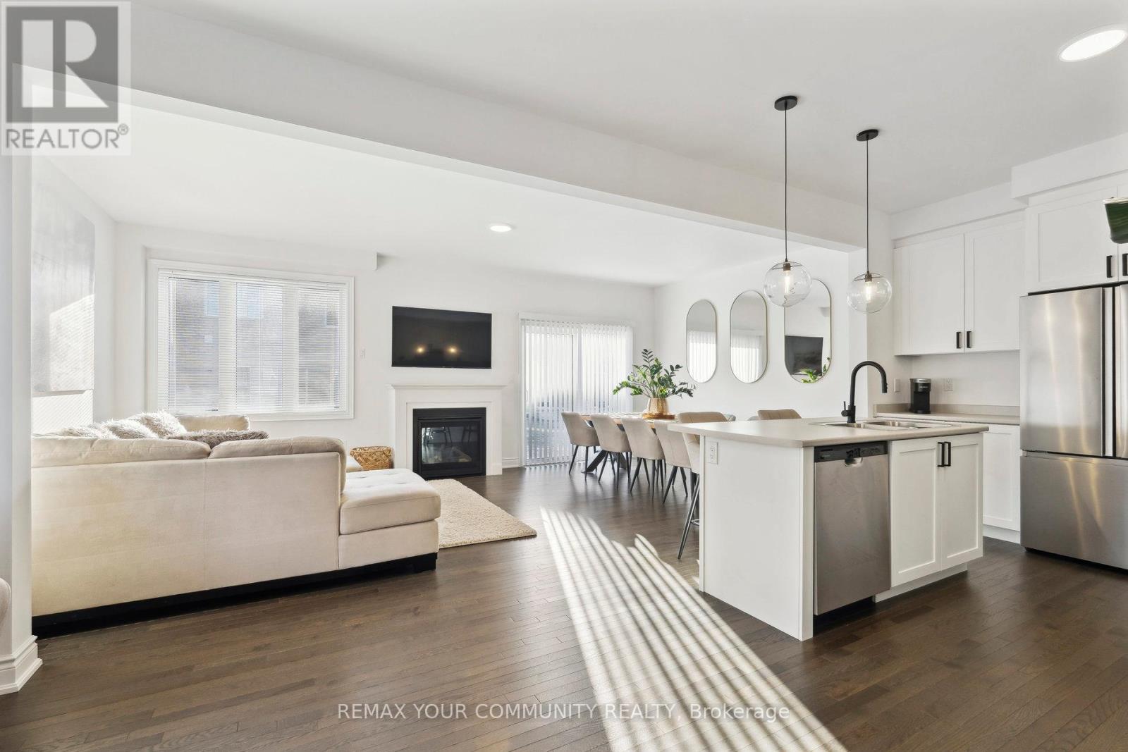 9 Lisa Street, Wasaga Beach, Ontario  L9Z 0K9 - Photo 17 - S12792786