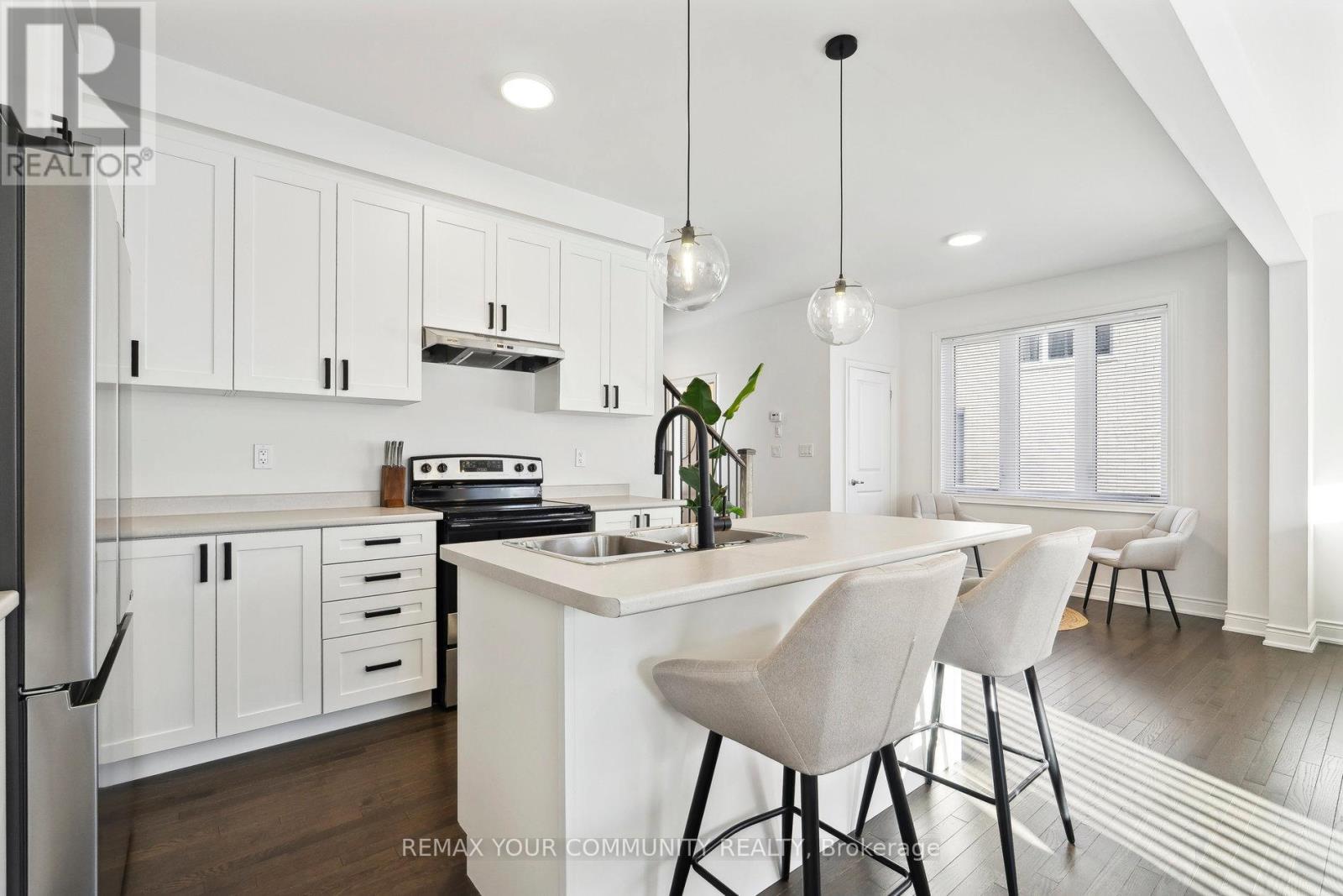 9 Lisa Street, Wasaga Beach, Ontario  L9Z 0K9 - Photo 20 - S12792786