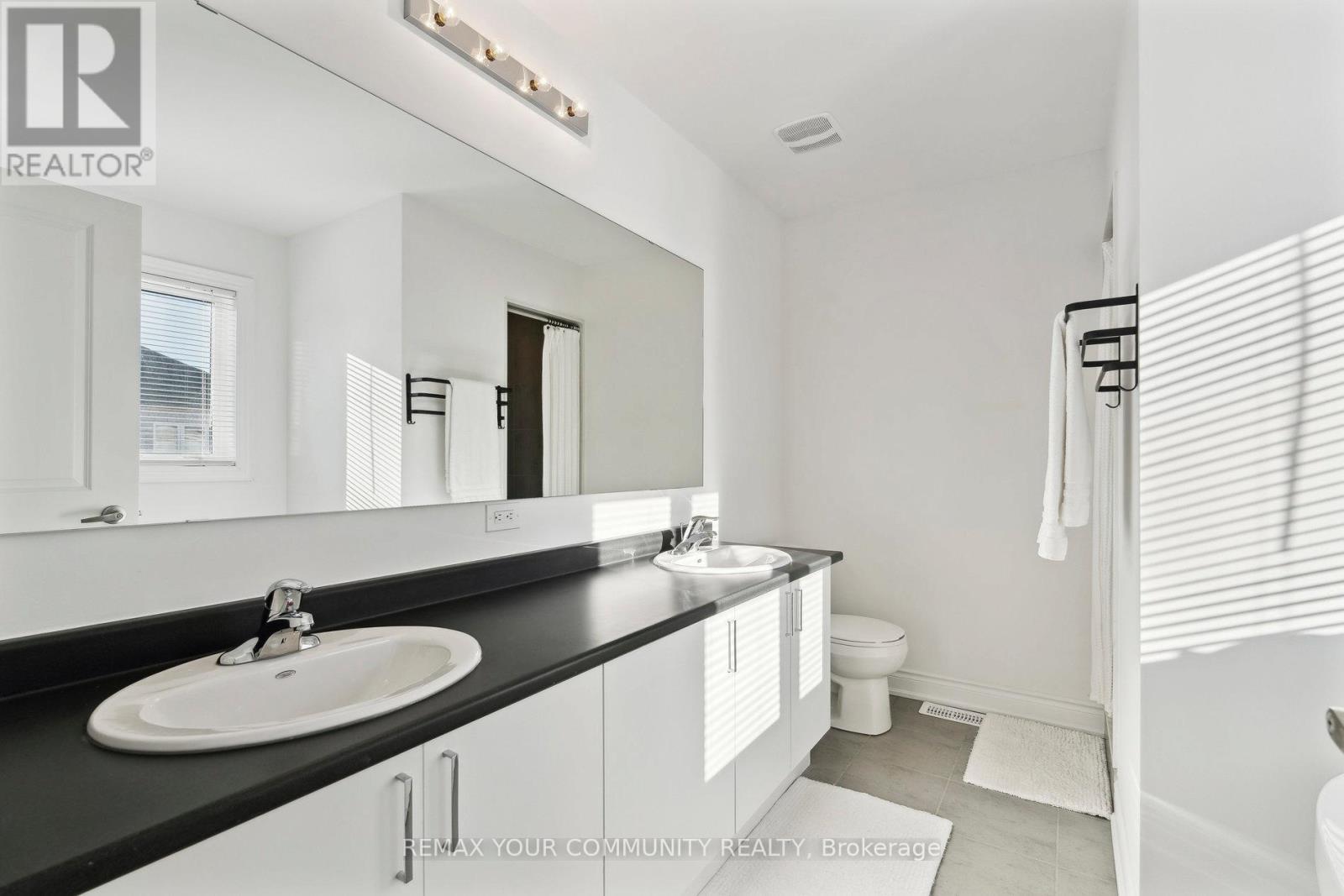 9 Lisa Street, Wasaga Beach, Ontario  L9Z 0K9 - Photo 36 - S12792786