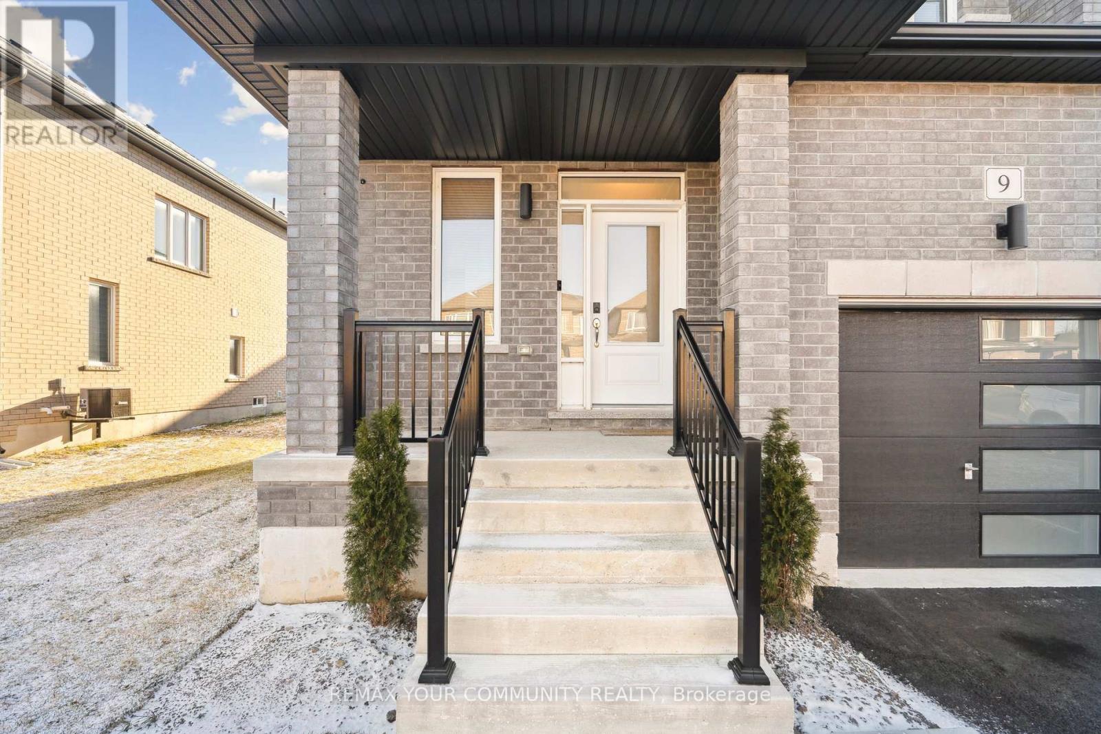 9 Lisa Street, Wasaga Beach, Ontario  L9Z 0K9 - Photo 5 - S12792786