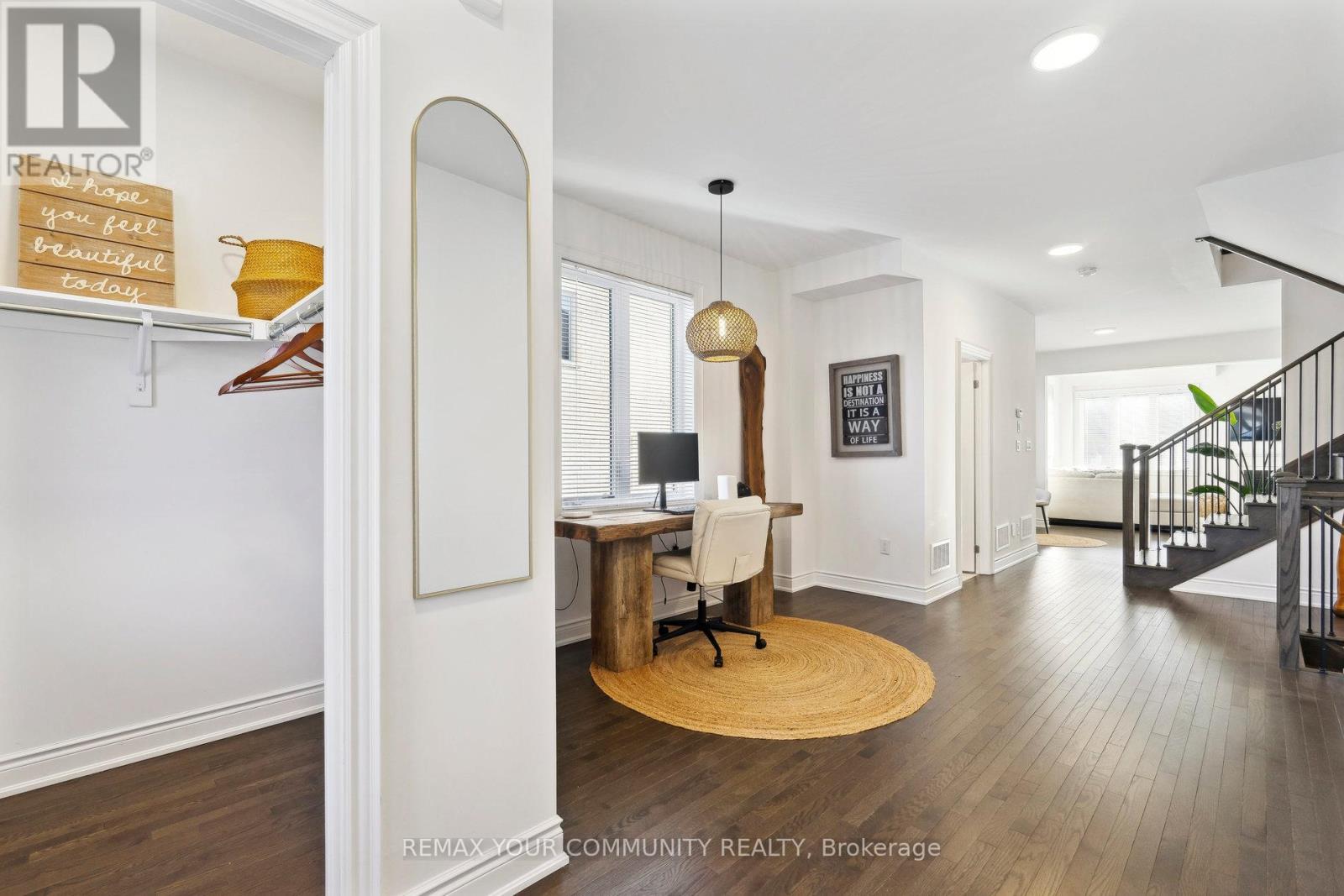 9 Lisa Street, Wasaga Beach, Ontario  L9Z 0K9 - Photo 6 - S12792786