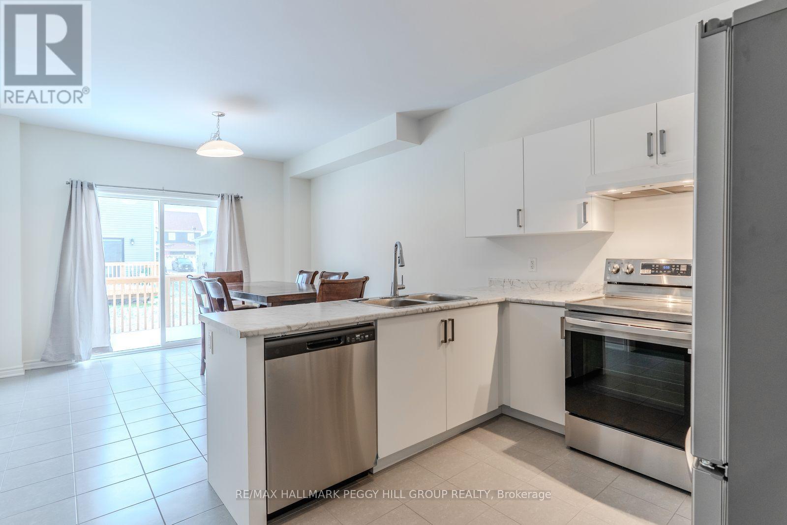 244 Mckenzie Drive, Clearview, Ontario  L0M 1S0 - Photo 4 - S12792874