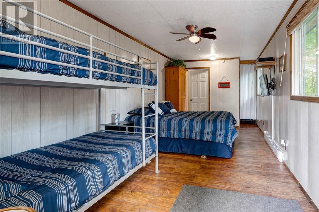 700 Bayline Drive, Mckerrow, Ontario  P0P 1M0 - Photo 19 - 2126463