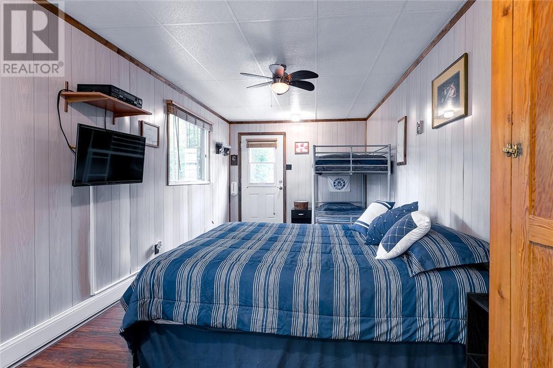 700 Bayline Drive, Mckerrow, Ontario  P0P 1M0 - Photo 21 - 2126463