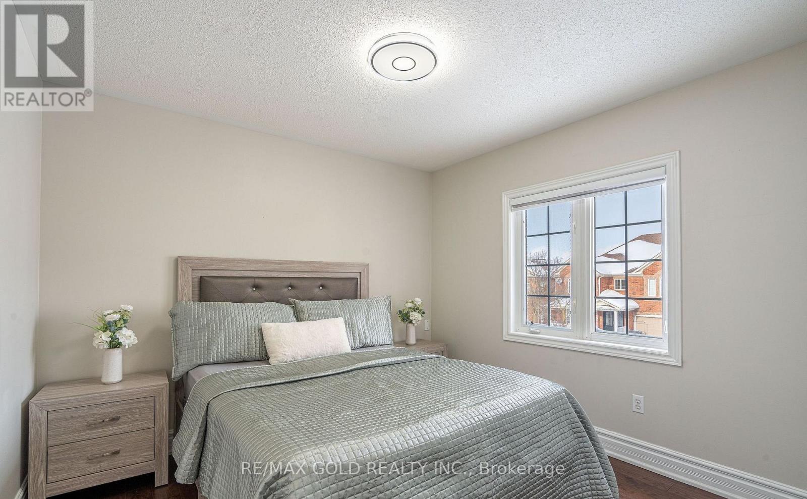 10 Leopard Gate, Brampton, Ontario  L6R 2E5 - Photo 19 - W12792766