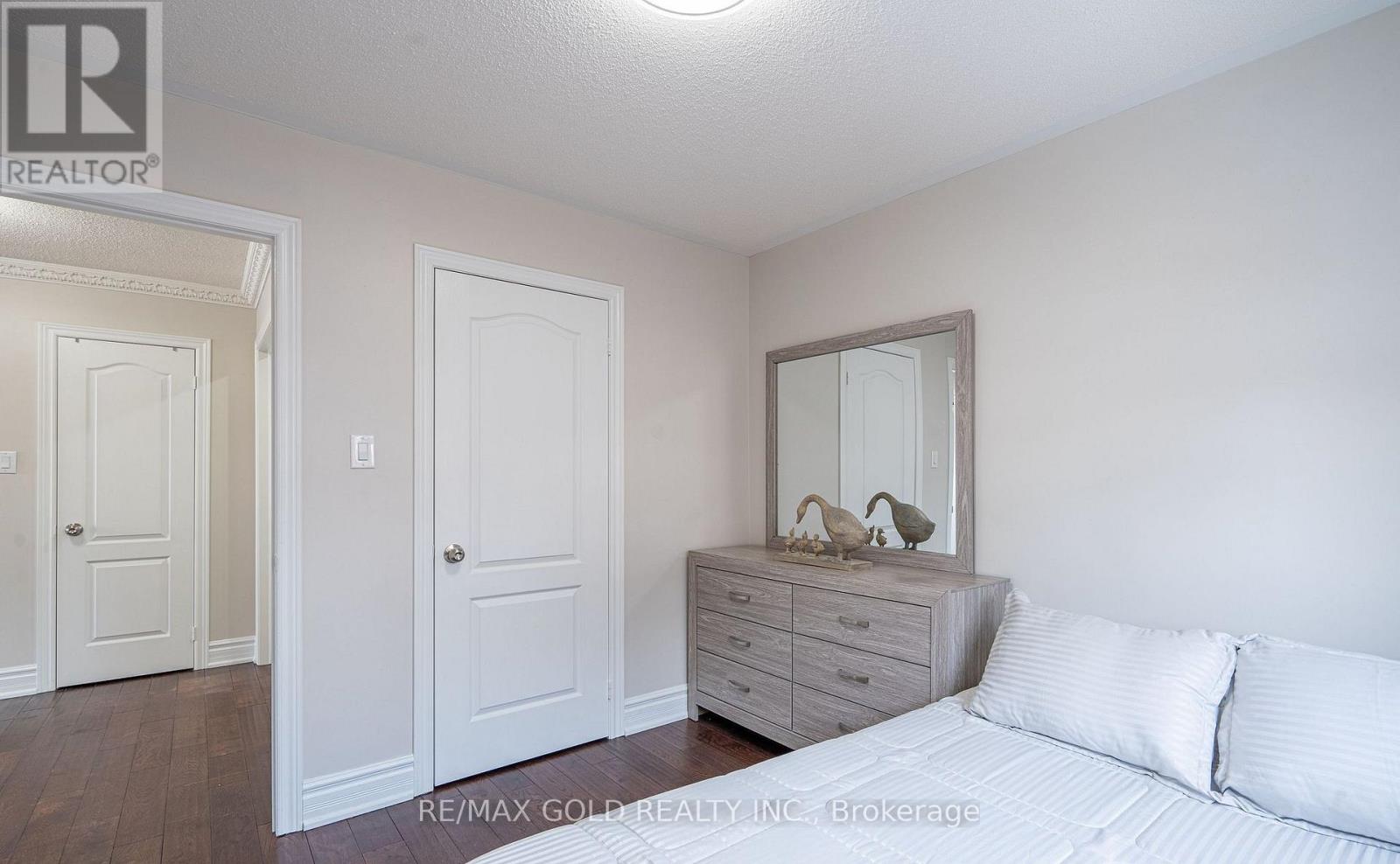 10 Leopard Gate, Brampton, Ontario  L6R 2E5 - Photo 22 - W12792766