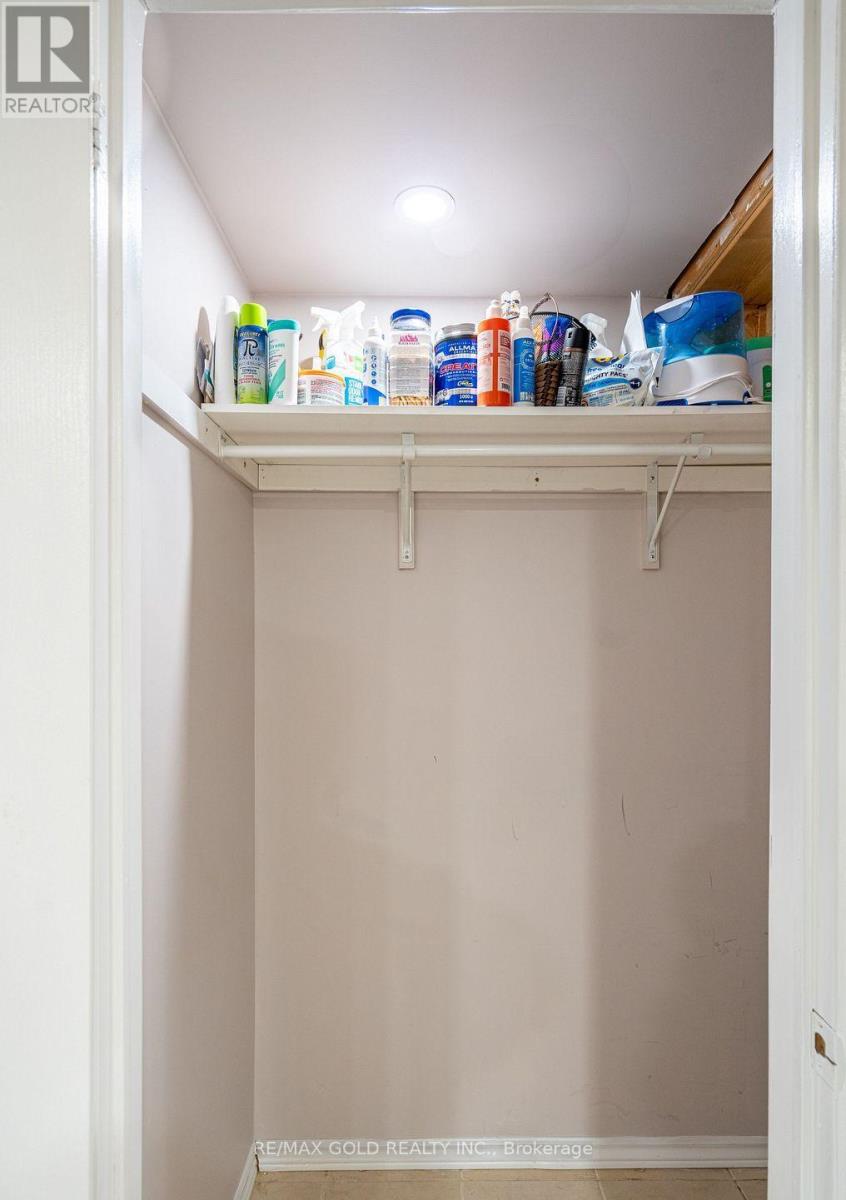 10 Leopard Gate, Brampton, Ontario  L6R 2E5 - Photo 44 - W12792766